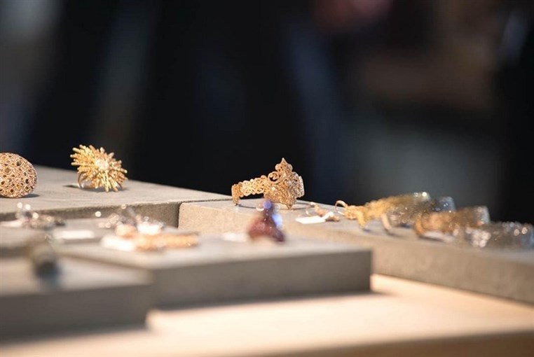 The House of Aziz & Walid Mouzannar Launches the exclusive Hayat Albi Collection
